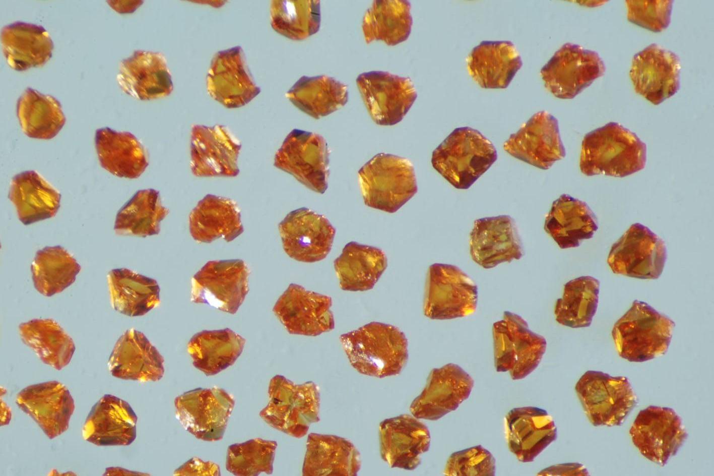 超硬材料砂带的刚柔特性分析