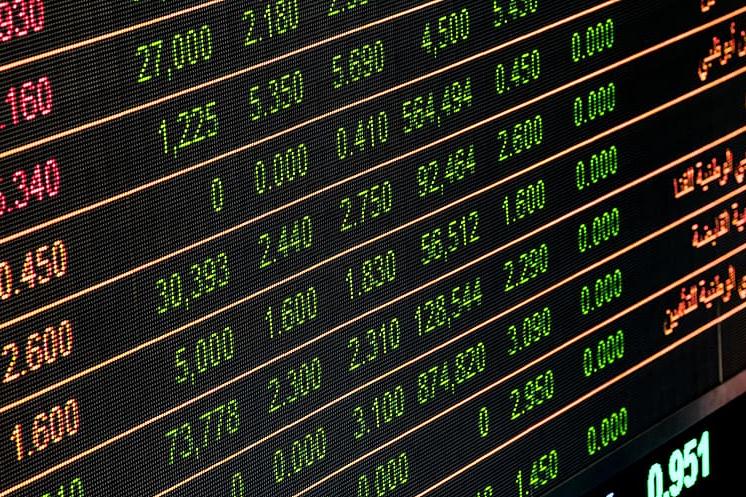 单晶硅战场搅局者？光伏设备企业30亿杀入单晶硅领域