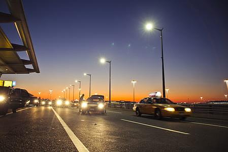 60多家车企近三成亏损 谁动了汽车行业的奶酪？