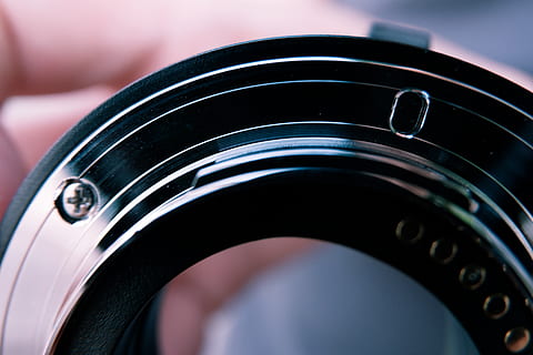 全球汽车业分化：国内回暖 海外寒冬